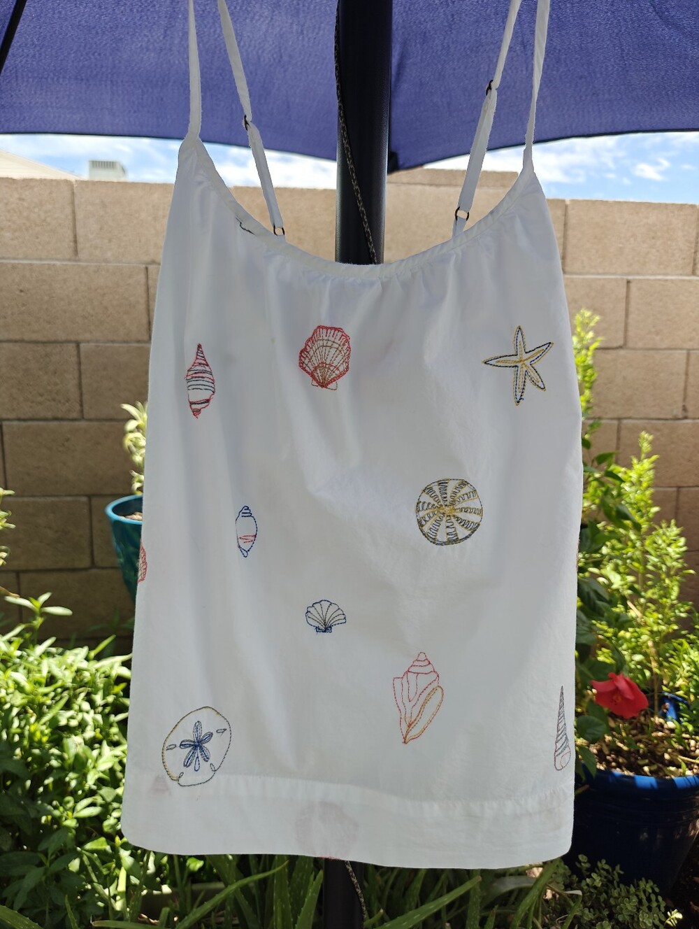Like New, Printfresh Embroidered Shells, Cami & Crop Pant Set, Size Medium - Picture 5 of 11